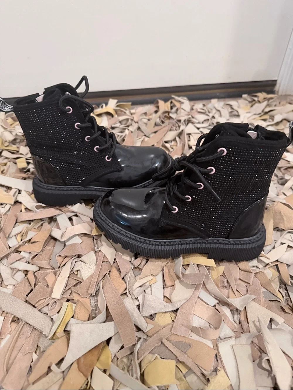 Dkny Black Patent & Sparkle Lace-Up Kids Boots